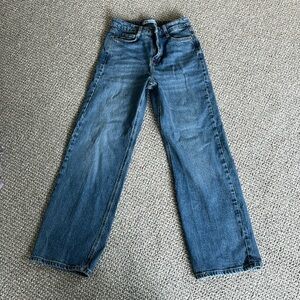 Zara High Rise Straight Jean size 0 - never worn